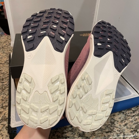 NIB The North Face Sz 9 Womens Midnight Mauve W Altamesa 300 Sneaker Shoes $129! - Picture 10 of 12